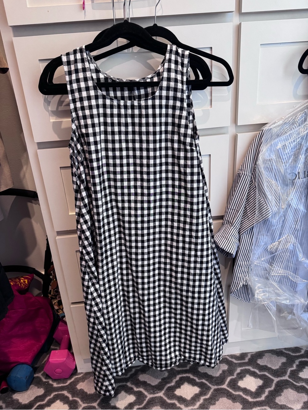 Black and White Gingham Sleeveless women’s Dress